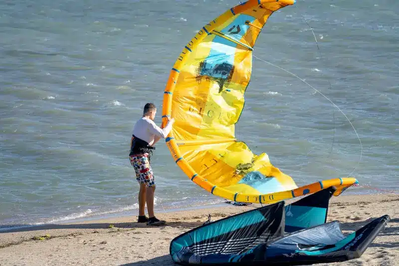 Quanto costa l'attrezzatura da kitesurf e come sceglierla | Point Break School