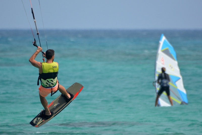 Kitesurfer e Windsurfer a Fuerteventura | Point Break